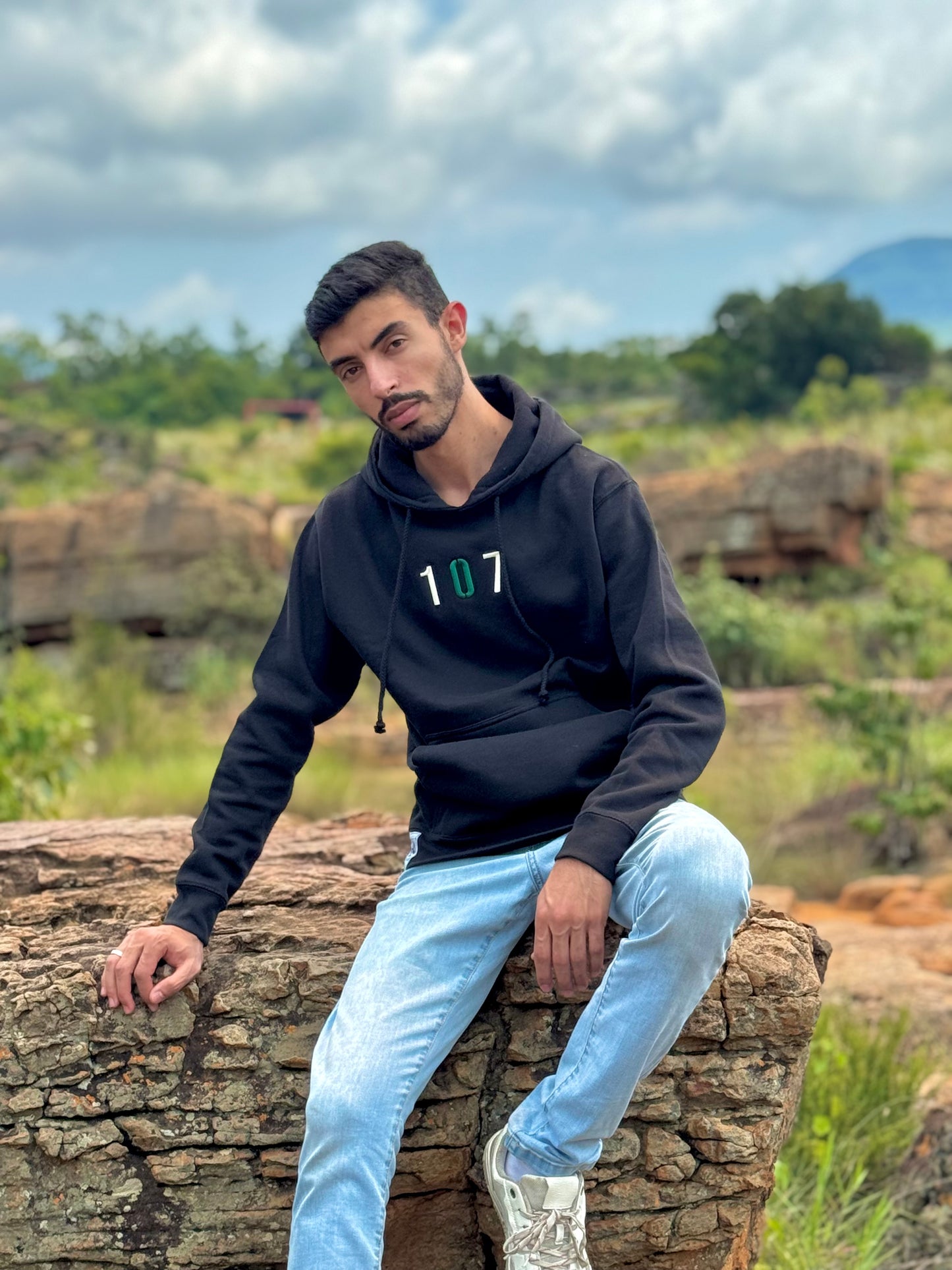 Hoodie 107